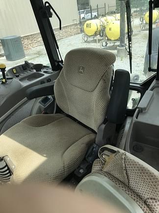 Image of John Deere 5090M equipment image 4