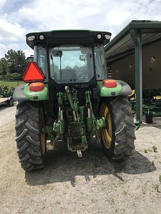 Image of John Deere 5090M equipment image 1