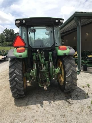 Image of John Deere 5090M equipment image 2