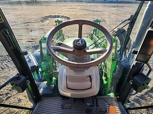 Main image John Deere 5090R 16