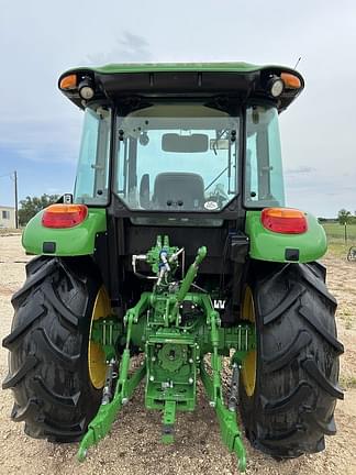 Image of John Deere 5100E equipment image 4