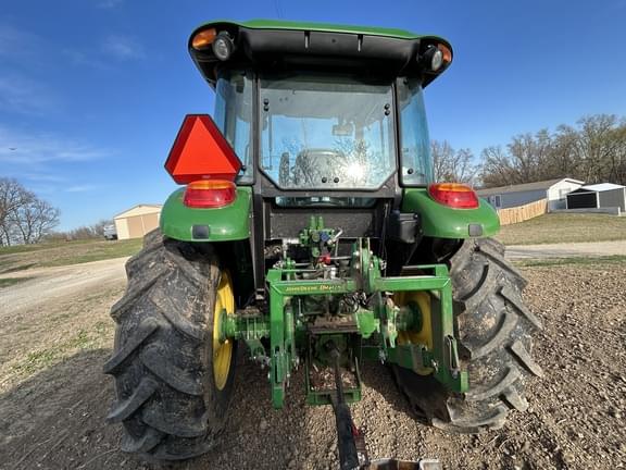 Image of John Deere 5100E equipment image 4
