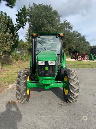 Image of John Deere 5100E equipment image 3