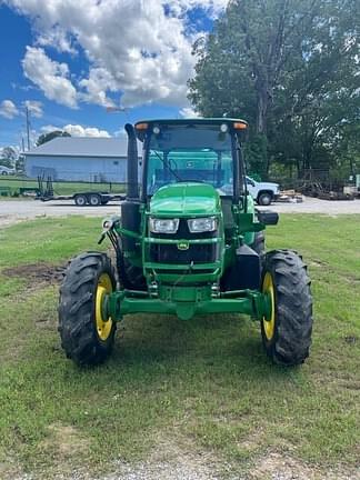 Image of John Deere 5100E equipment image 3