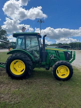 Image of John Deere 5100E equipment image 4