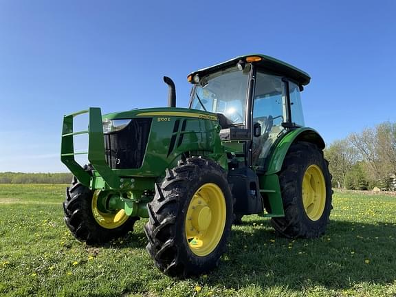 2022 John Deere 5100E Tractors 100 to 174 HP for Sale | Tractor Zoom