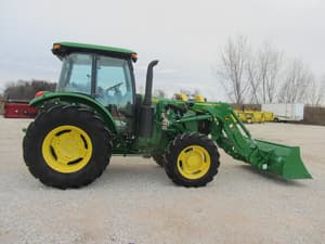 2022 John Deere 5100E Image