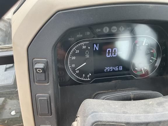 Image of John Deere 5100E equipment image 2