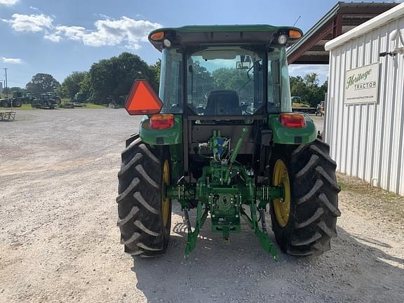Image of John Deere 5100E equipment image 3