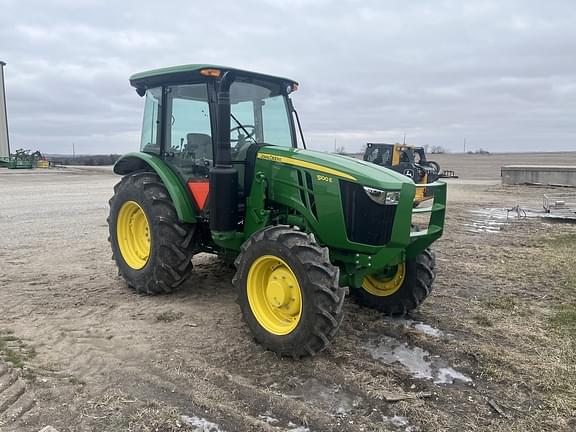 Image of John Deere 5100E equipment image 2