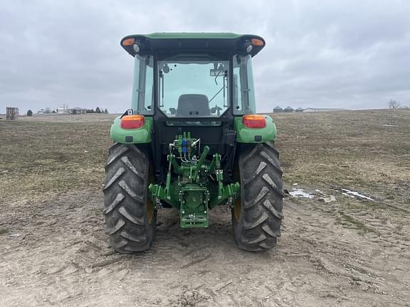 Image of John Deere 5100E equipment image 4