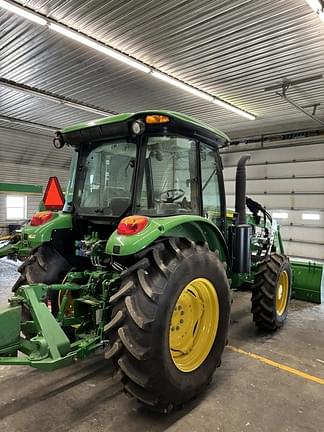 Image of John Deere 5100E equipment image 4