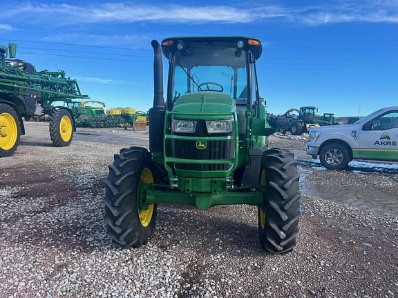 Image of John Deere 5100E equipment image 1