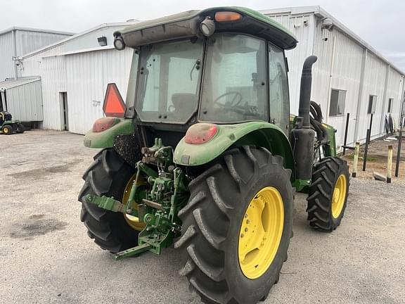 Image of John Deere 5100E equipment image 4