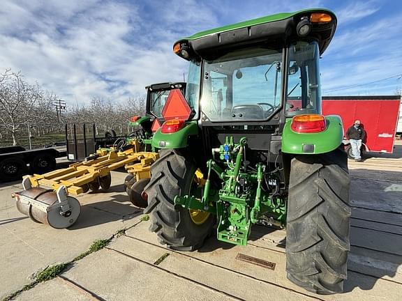 Image of John Deere 5100E equipment image 1