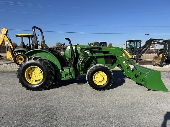 Image of John Deere 5100E equipment image 4