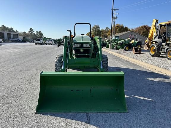 Image of John Deere 5100E equipment image 2