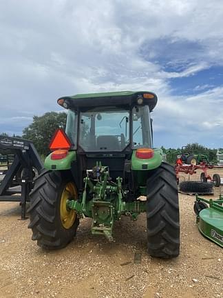 Image of John Deere 5100E equipment image 3