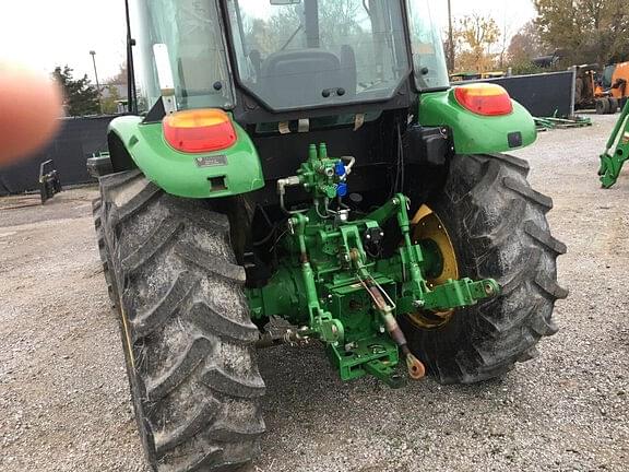 Image of John Deere 5100E equipment image 1