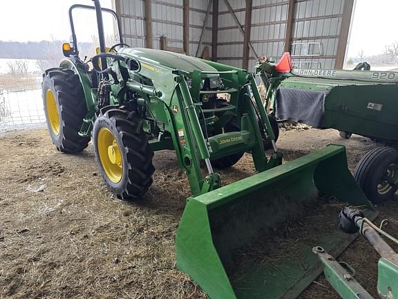 Image of John Deere 5100E equipment image 1