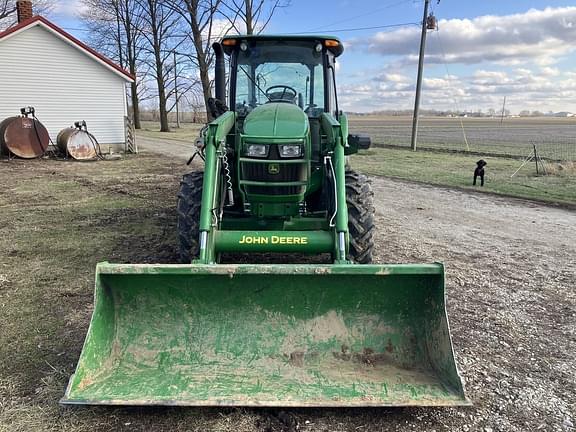 Image of John Deere 5100E equipment image 2