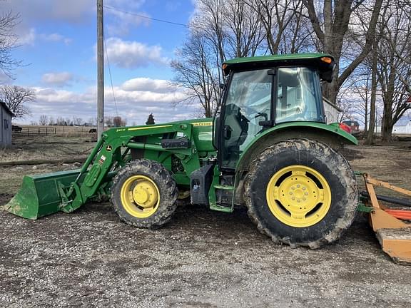 Image of John Deere 5100E equipment image 3