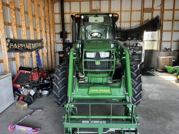 Image of John Deere 5100E equipment image 3