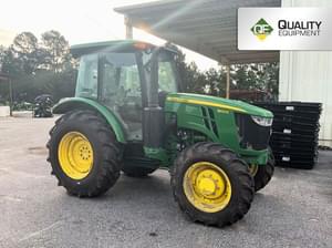 2022 John Deere 5100E Image