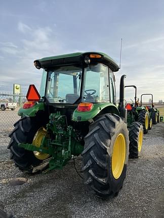 Image of John Deere 5100E equipment image 3