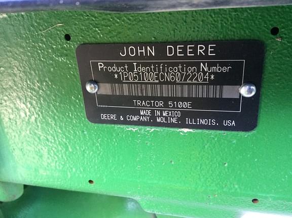 Image of John Deere 5100E equipment image 4