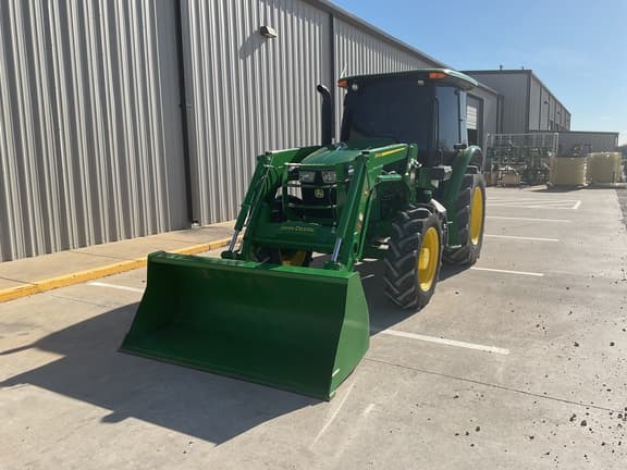 Image of John Deere 5100E equipment image 2