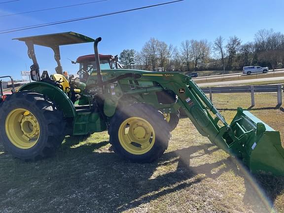 Image of John Deere 5100E equipment image 2