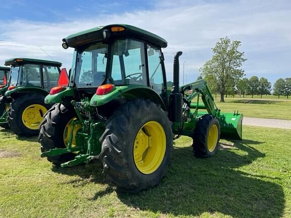 Image of John Deere 5100E equipment image 3