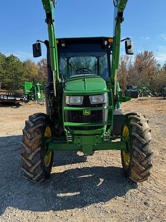 Image of John Deere 5100E equipment image 4