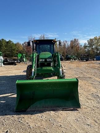 Image of John Deere 5100E equipment image 3