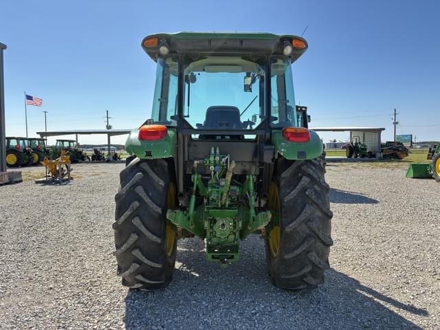 Image of John Deere 5100E equipment image 3
