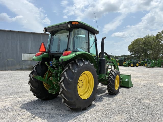 Image of John Deere 5100E equipment image 4