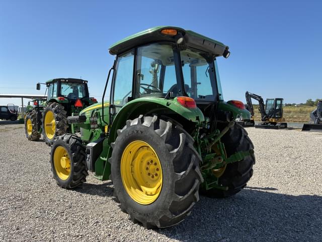Image of John Deere 5100E equipment image 2