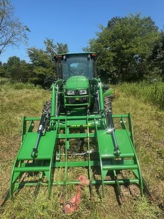 Image of John Deere 5100E equipment image 2