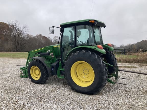 Image of John Deere 5100E equipment image 4