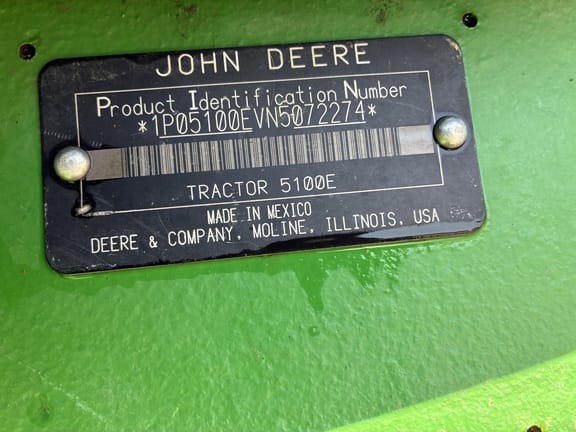 2022 John Deere 5100E Equipment Image0