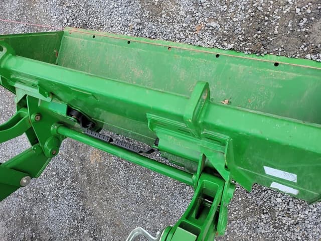 Image of John Deere 5100E equipment image 3