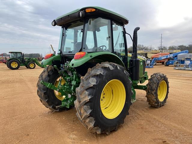 Image of John Deere 5100E equipment image 2