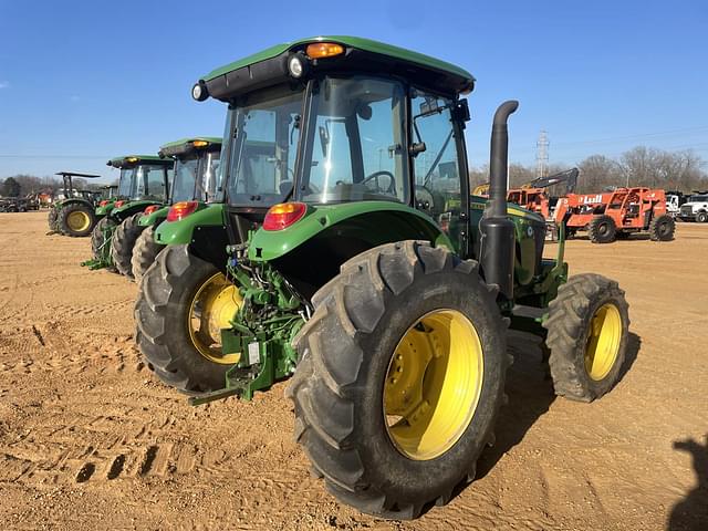 Image of John Deere 5100E equipment image 2