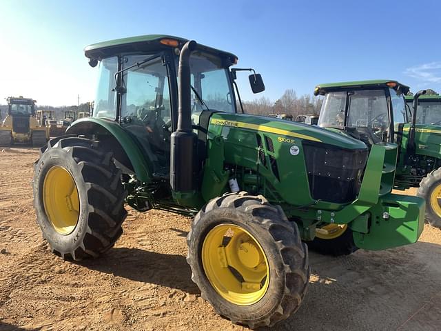 Image of John Deere 5100E equipment image 3