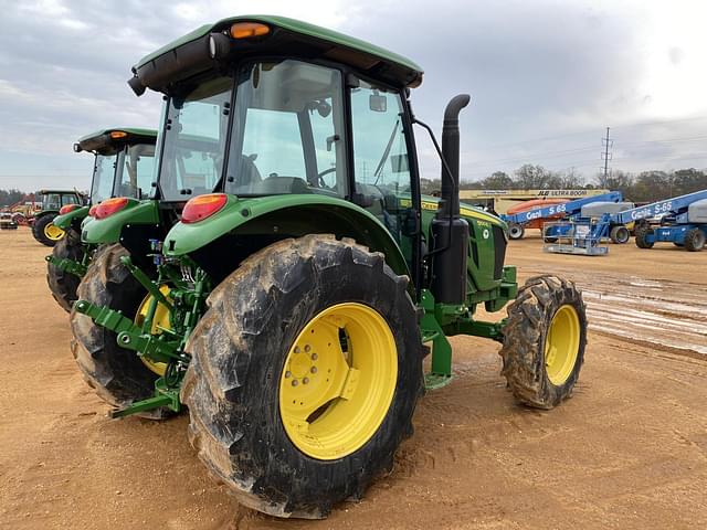 Image of John Deere 5100E equipment image 2