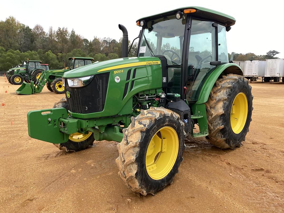 Image of John Deere 5100E Primary image