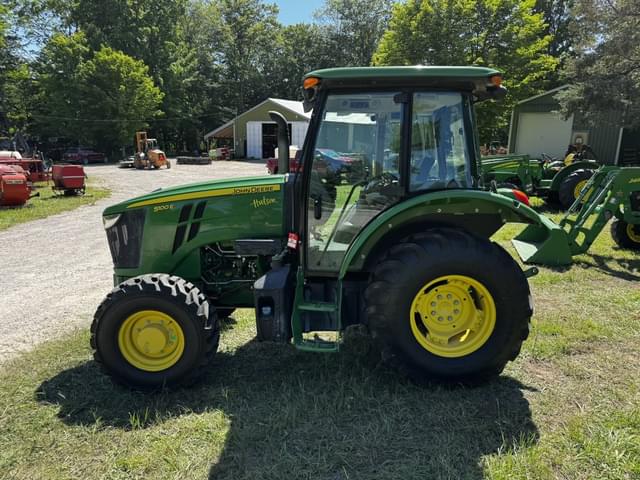Image of John Deere 5100E equipment image 1