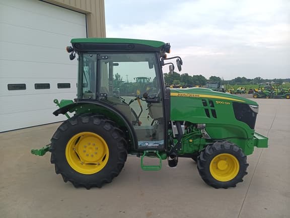 Image of John Deere 5100GN equipment image 1