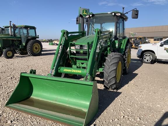 Image of John Deere 5100M equipment image 2